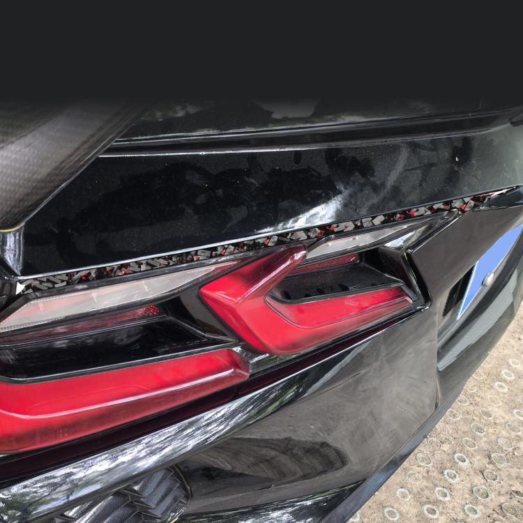 2pcs/Set Forged Gold Foil Carbon Fiber Car Taillight Decorative Sticker for Chevrolet Corvette C8 2020-, Left and Right Driver(Red) - Image 3