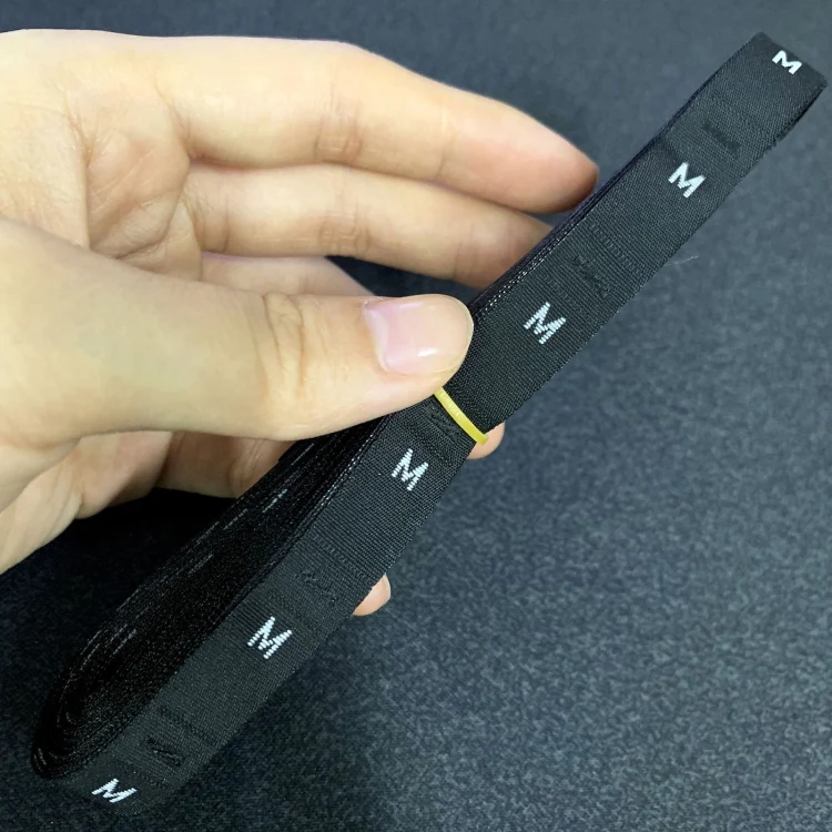 3.2 x 1.2cm Size Labels Polyester Cloth Clothing Label 1 Roll (about 380 PCs), Size:XXXXXL / 5XL(Black)