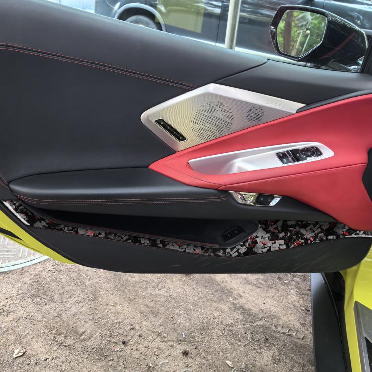 4pcs/Set Forged Gold Foil Carbon Fiber Car Door Storage Panel Decorative Sticker for Chevrolet Corvette C8 2020-, Left and Right Driver(Red) - Image 3