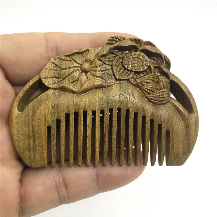 8cm Daisy Green Sandalwood Retro Style Carved Portable Wooden Comb - Image 2