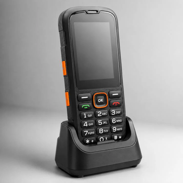 HP290Z 4G IP68 Rugged Phone, 2.8 inch, 3000mAh Battery, Network: 4G, BT, FM, SOS, Torch, With Charging Dock, Plug:UK Plug(Black) - Image 2