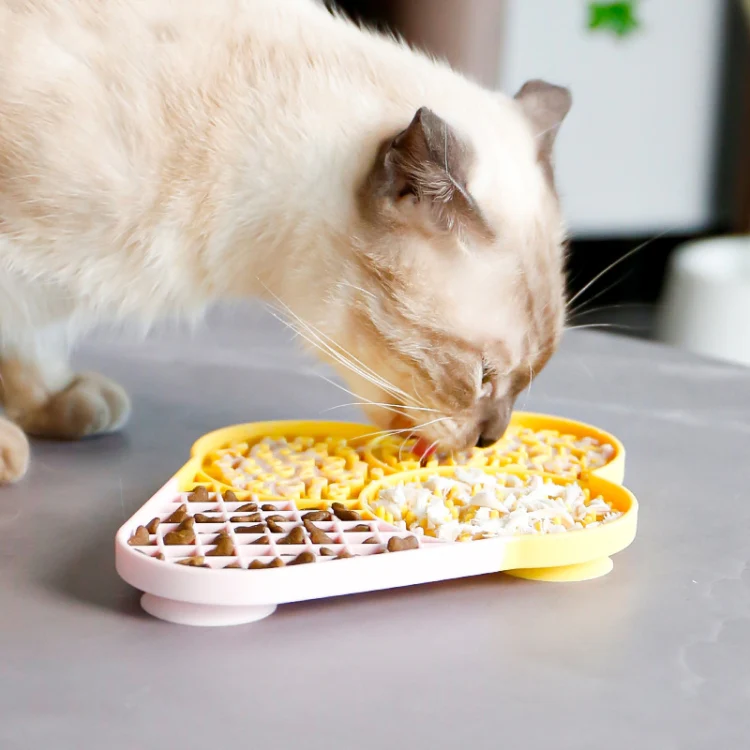 Ice-Cream Silicone Pet Licking Tray Cats And Dogs Anti-Choking Slow Eating Pad(Blue) - Image 9