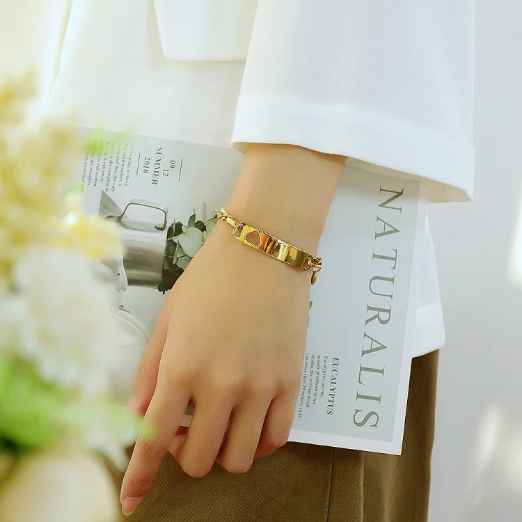OPK 1151 Stainless Steel Smooth Skeleton Heart Bracelet, Color: Gold - Image 2