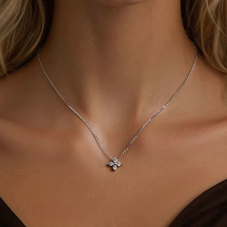 S925 Sterling Silver Plated with Platinum Lucky Four-leaf Clover Moissanite Necklace(MSN038) - Image 6