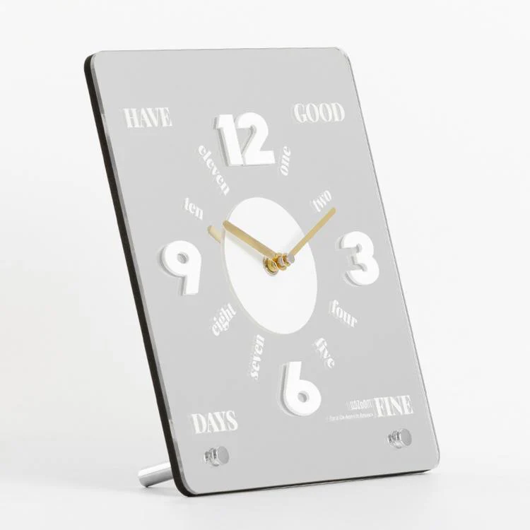 wozoom Modern Minimalist Desk Clock Acrylic Mirror Table Clock With Silent Non-Ticking Quartz Movement(Silver)